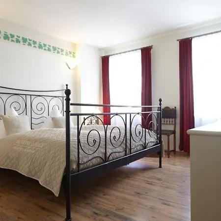 Schoenitz Guest house 3*